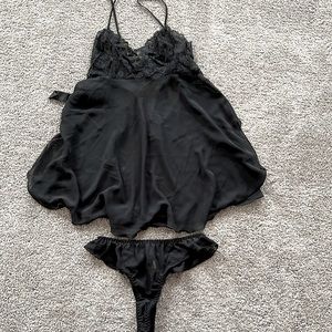 Woman’s 2 piece night wear